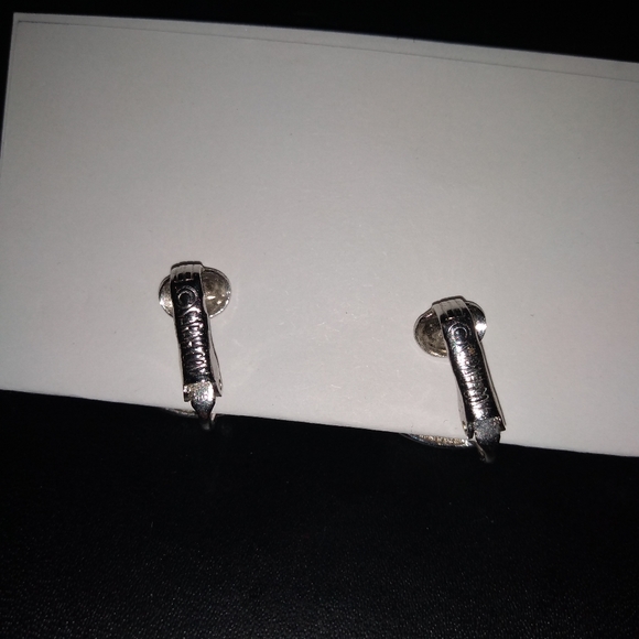 Vintage Pair of Sarah Coventry Clip-On Earrings, Silver, Flying Ducks - Picture 5 of 6